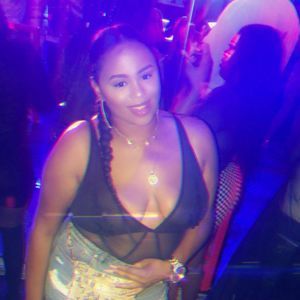 Meet your Posher, Noelle